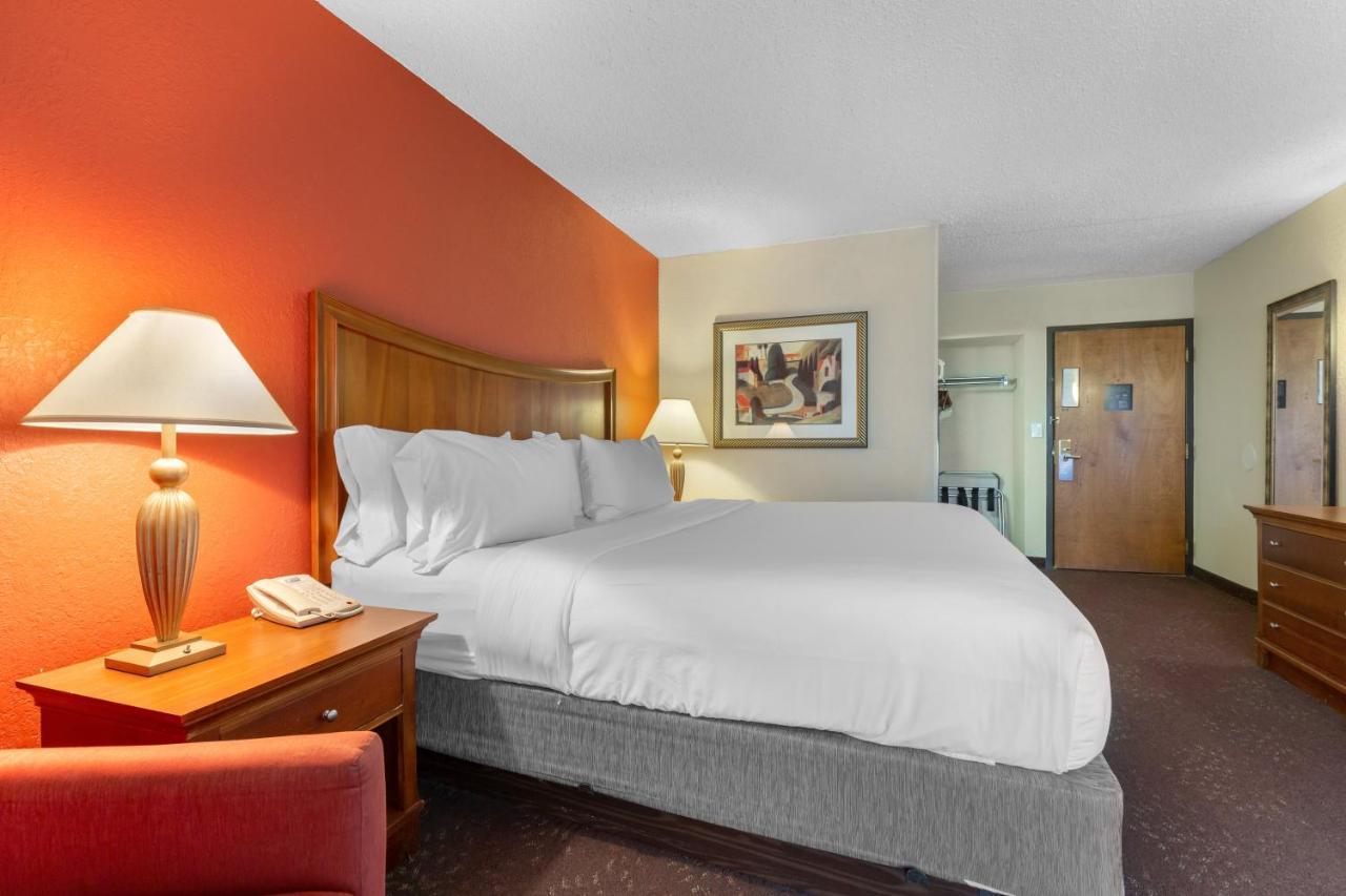 Holiday Inn Express Chicago-Downers Grove By Ihg Zewnętrze zdjęcie