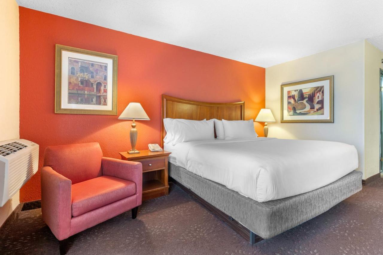 Holiday Inn Express Chicago-Downers Grove By Ihg Zewnętrze zdjęcie