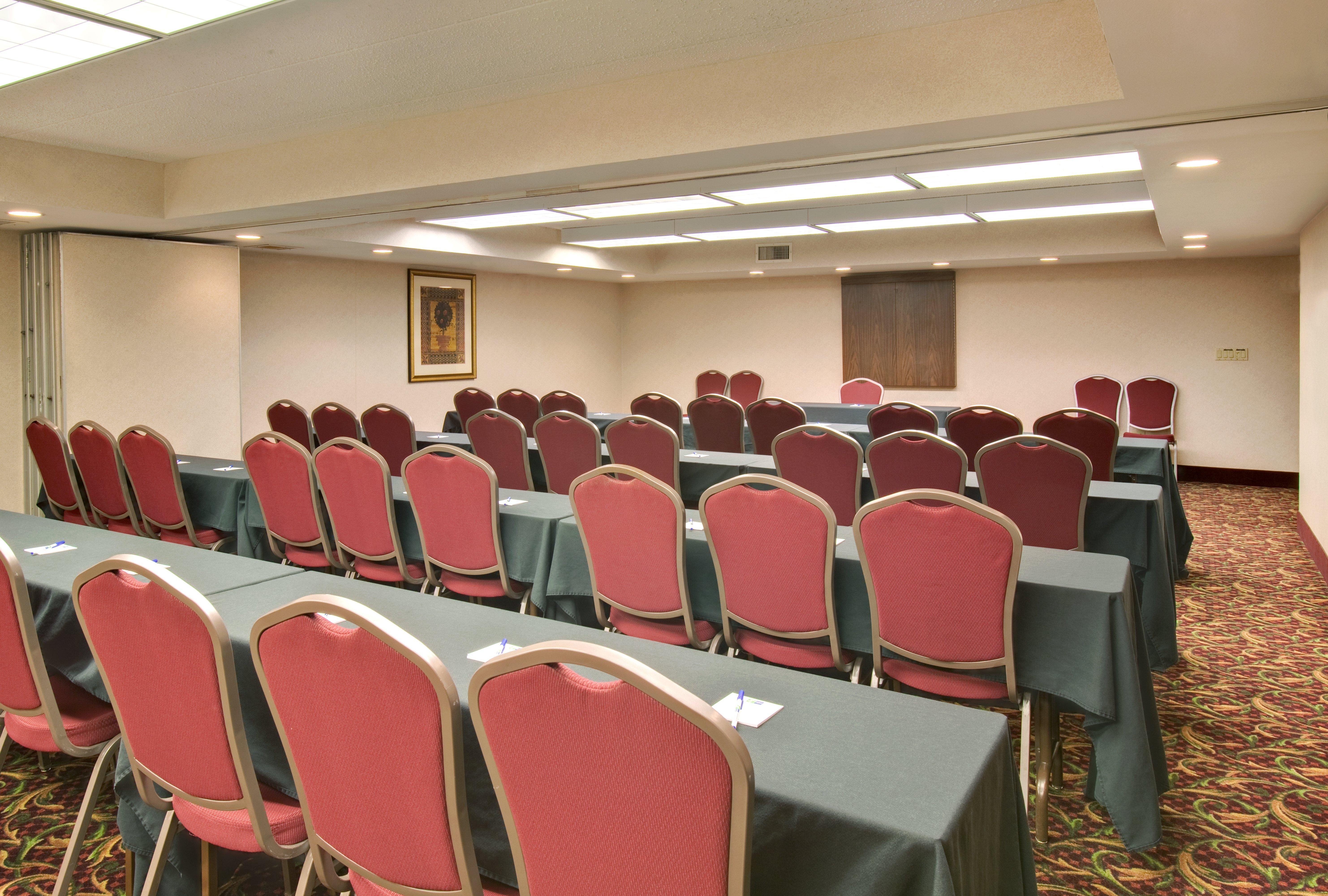 Holiday Inn Express Chicago-Downers Grove By Ihg Udogodnienia zdjęcie