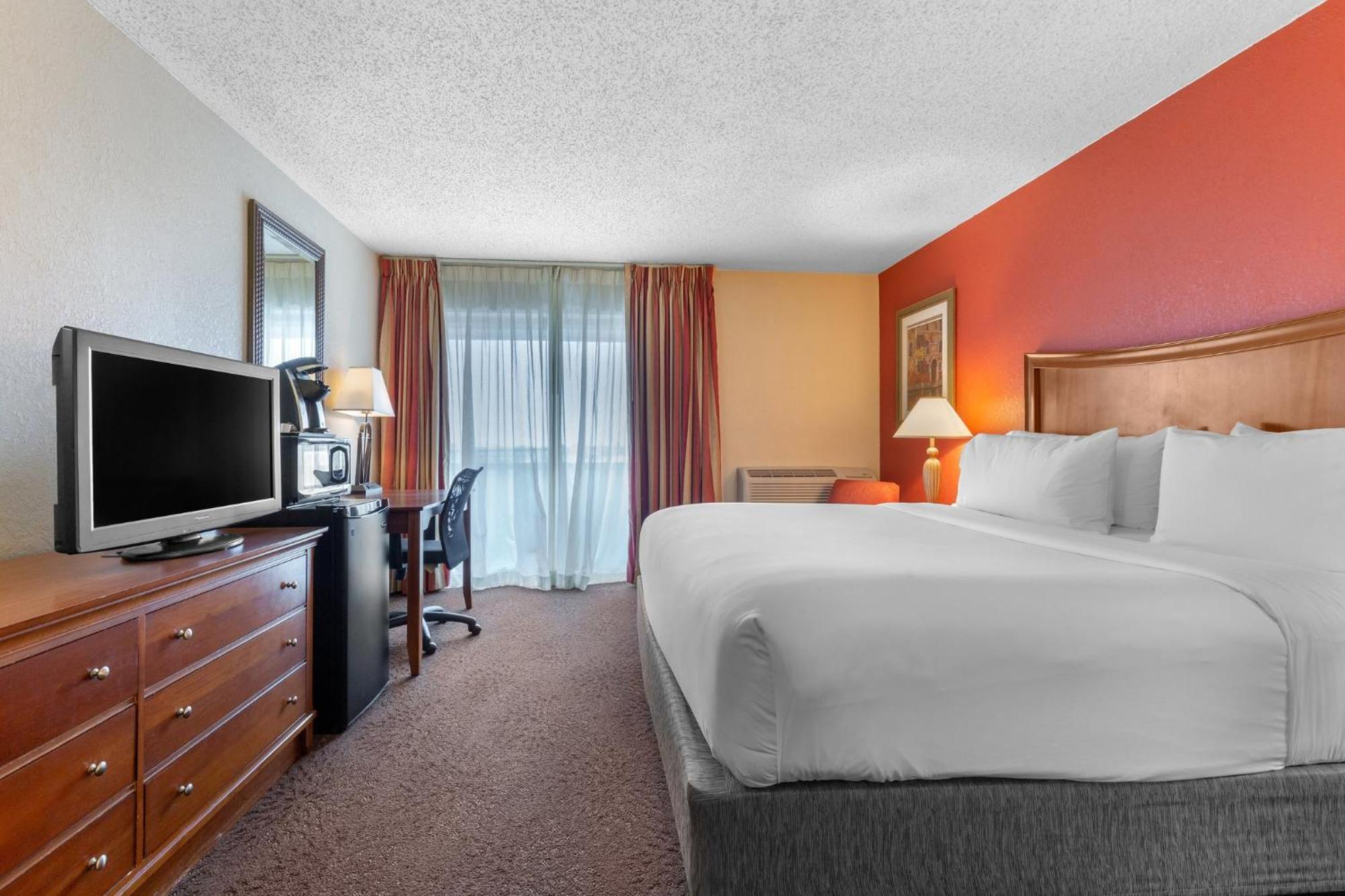 Holiday Inn Express Chicago-Downers Grove By Ihg Zewnętrze zdjęcie