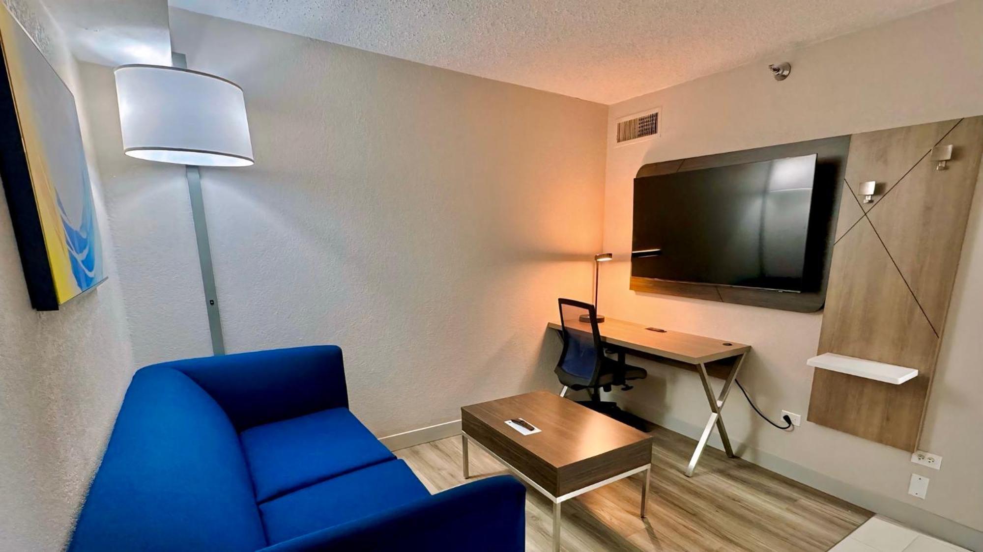 Holiday Inn Express Chicago-Downers Grove By Ihg Zewnętrze zdjęcie