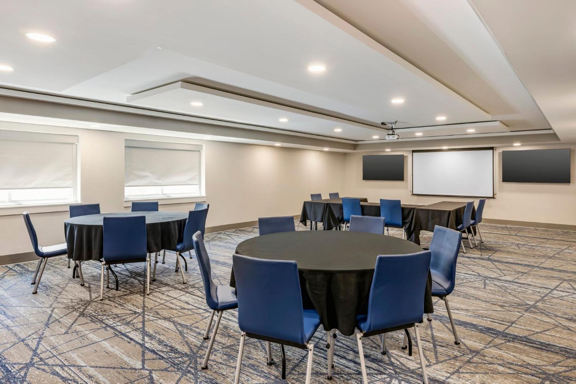 Holiday Inn Express Chicago-Downers Grove By Ihg Zewnętrze zdjęcie