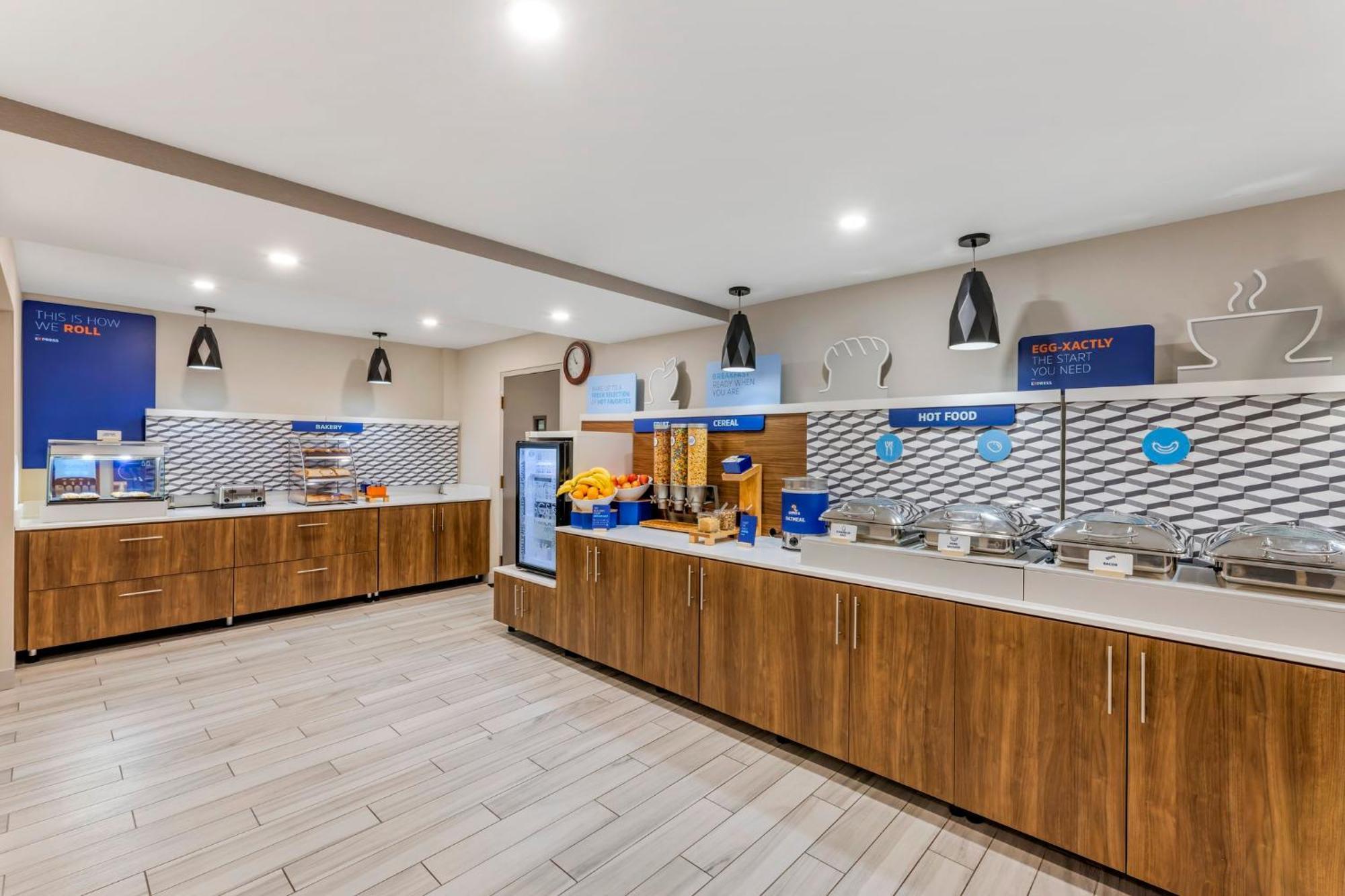 Holiday Inn Express Chicago-Downers Grove By Ihg Zewnętrze zdjęcie
