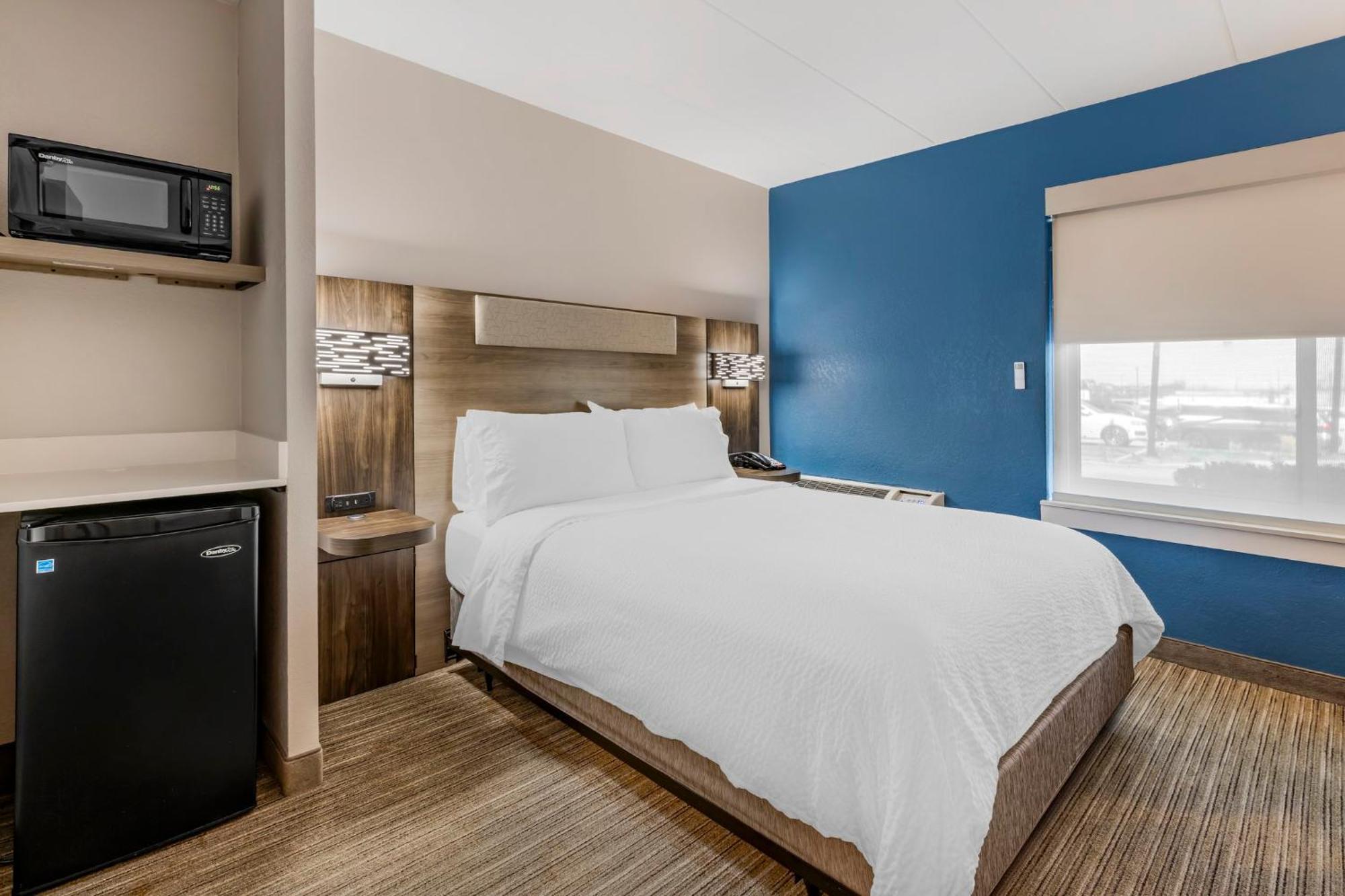 Holiday Inn Express Chicago-Downers Grove By Ihg Zewnętrze zdjęcie