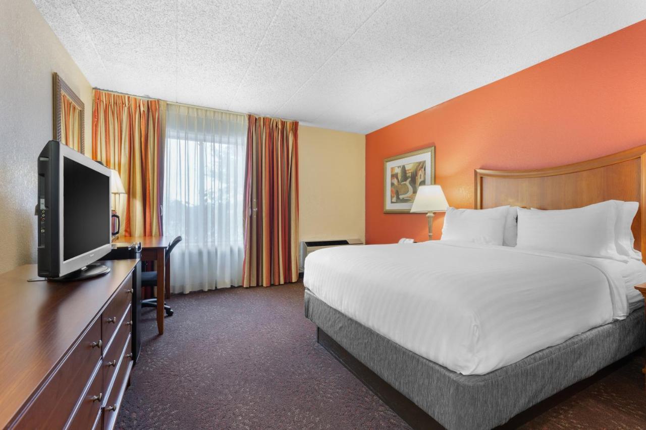 Holiday Inn Express Chicago-Downers Grove By Ihg Zewnętrze zdjęcie